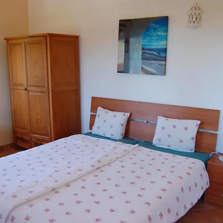 Casa Dos Amigos-cottage For 6 Persons 別荘