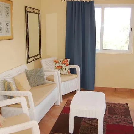 Casa Dos Amigos-cottage For 6 Persons بيت للعطل إيستوا