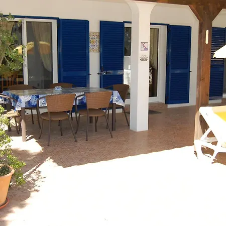 Casa Dos Amigos-cottage For 6 Persons *